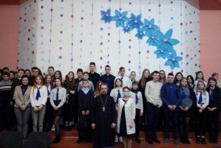 Чечерск. Священнослужитель принял участие в информационно-образовательном проекте «ШАГ»
