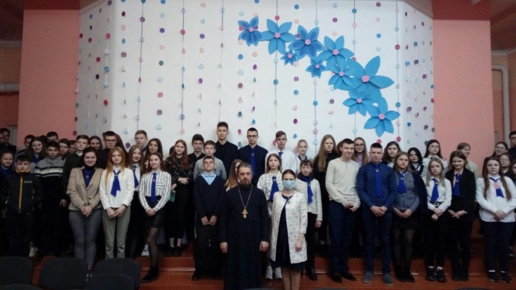 Чечерск. Священнослужитель принял участие в информационно-образовательном проекте «ШАГ»