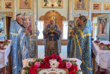 Торжественное богослужение в храме иконы Божией Матери «Достойно есть» в аг.  Яново